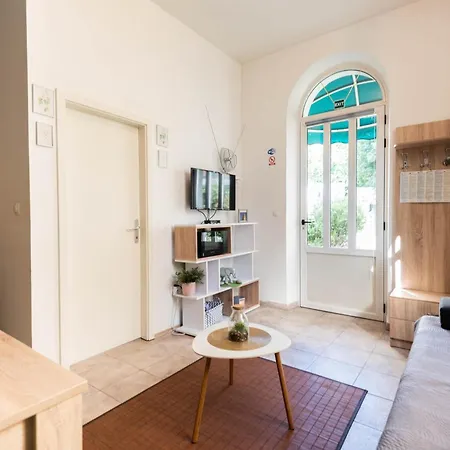 Lejlighed Apartment Kata