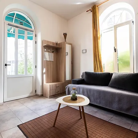 Apartment Kata *